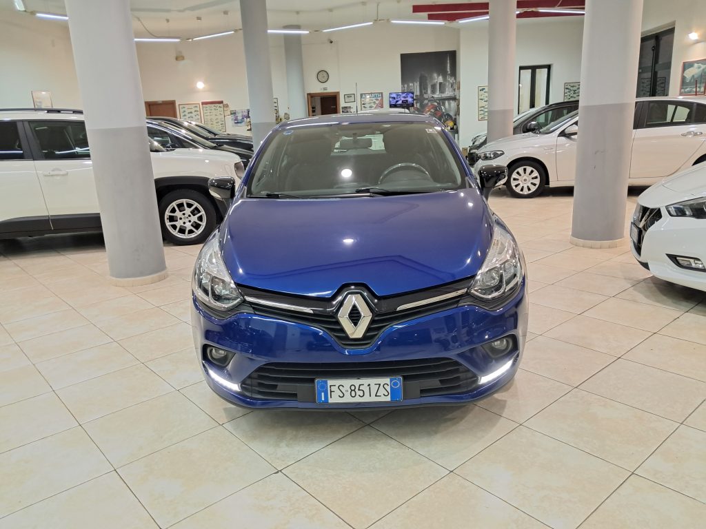 RENAULT CLIO O.9 TCE GPL(CASA MADRE) R-LINK(OK NEOPATENTATI)