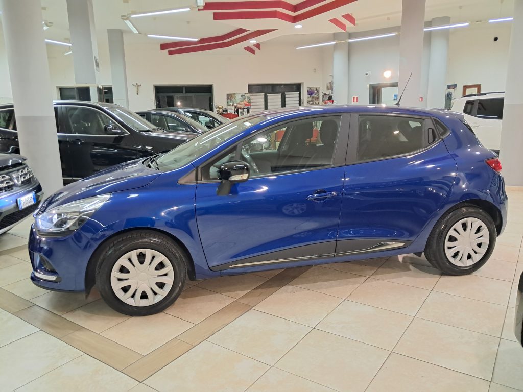 RENAULT CLIO O.9 TCE GPL(CASA MADRE) R-LINK(OK NEOPATENTATI)