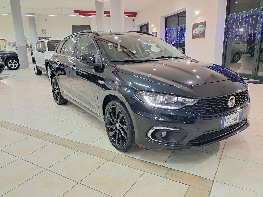 FIAT TIPO SW 1.4 T-JET LOUNGE
