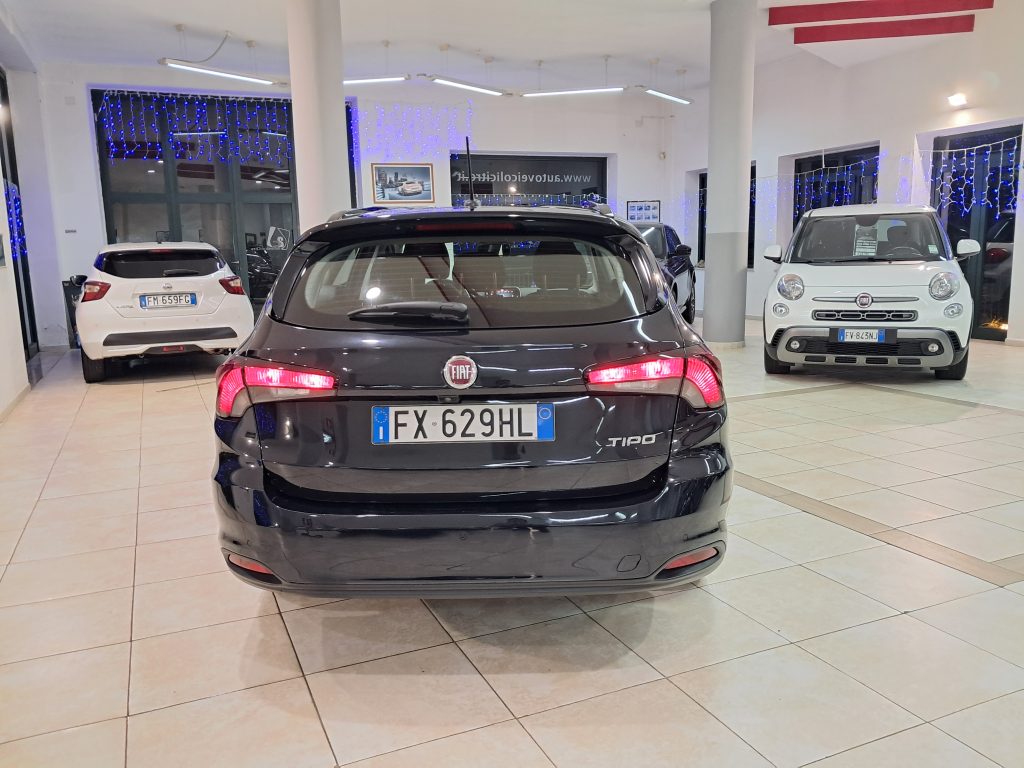 FIAT TIPO SW 1.4 T-JET LOUNGE