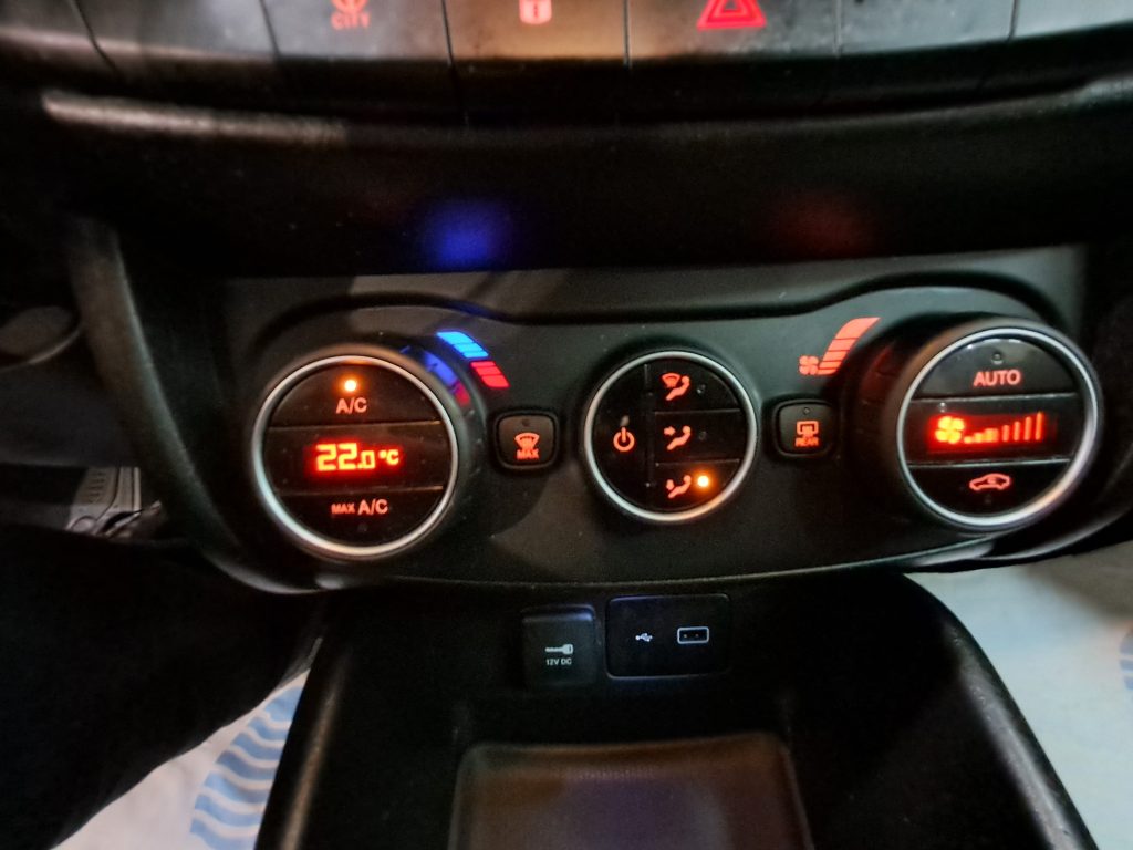 FIAT TIPO SW 1.4 T-JET LOUNGE