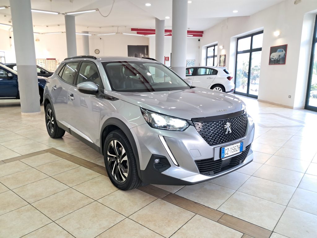 PEUGEOT 2008 PureTech 100 S&S Allure