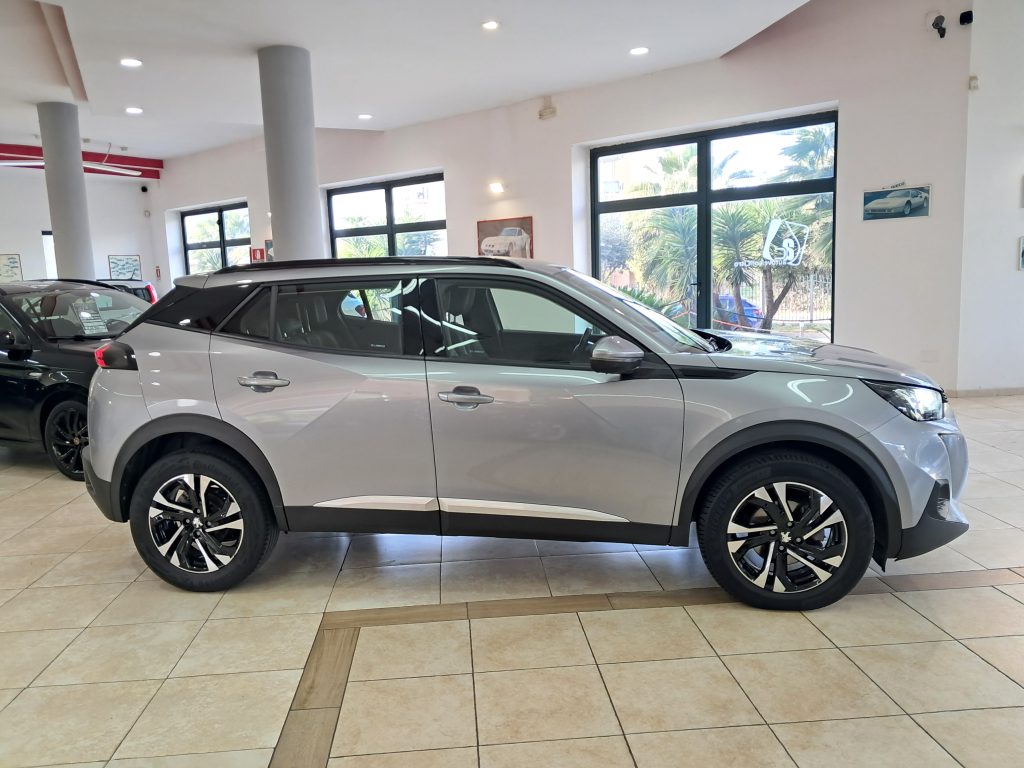 PEUGEOT 2008 PureTech 100 S&S Allure