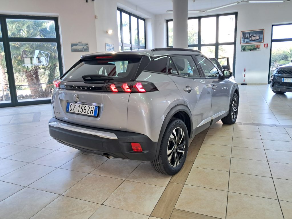 PEUGEOT 2008 PureTech 100 S&S Allure