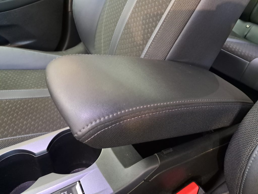 PEUGEOT 2008 PureTech 100 S&S Allure