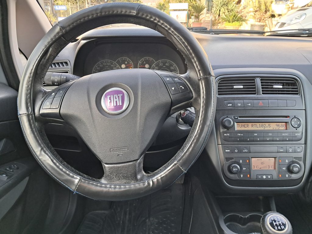 FIAT GRANDE PUNTO 1.3 MJT DYNAMIC