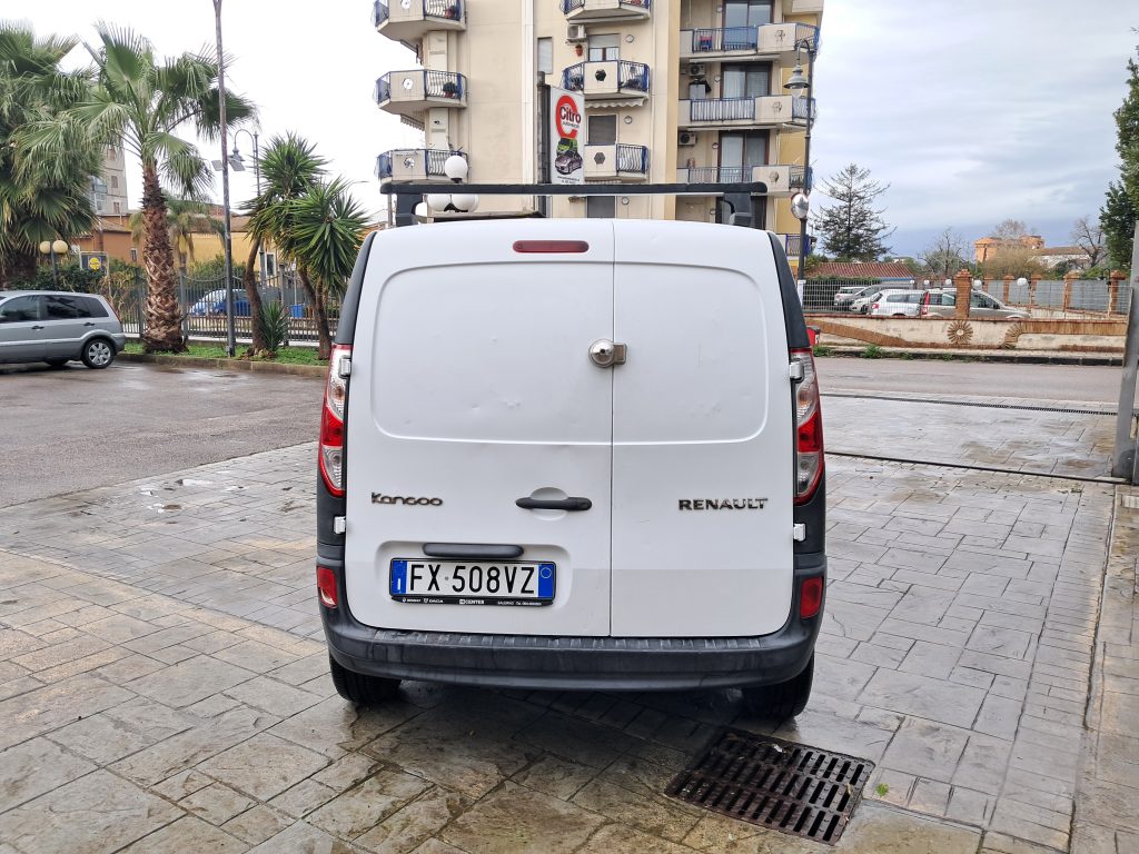 RENAULT KANGO FURGONE 1.5 DCI 3 POSTI IN CABINA(OK NEOPATENTATI)