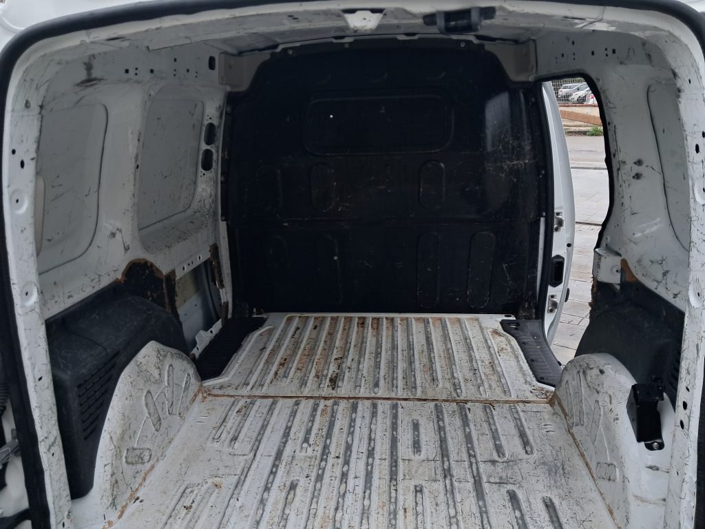 RENAULT KANGO FURGONE 1.5 DCI 3 POSTI IN CABINA(OK NEOPATENTATI)