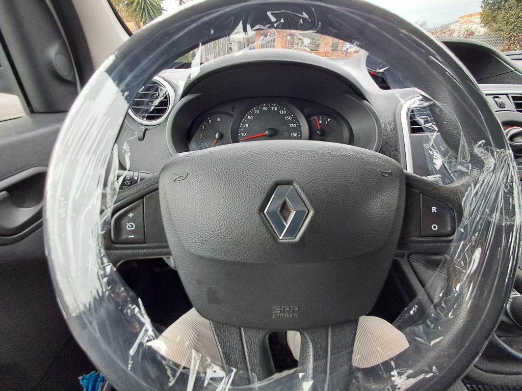 RENAULT KANGO FURGONE 1.5 DCI 3 POSTI IN CABINA(OK NEOPATENTATI)