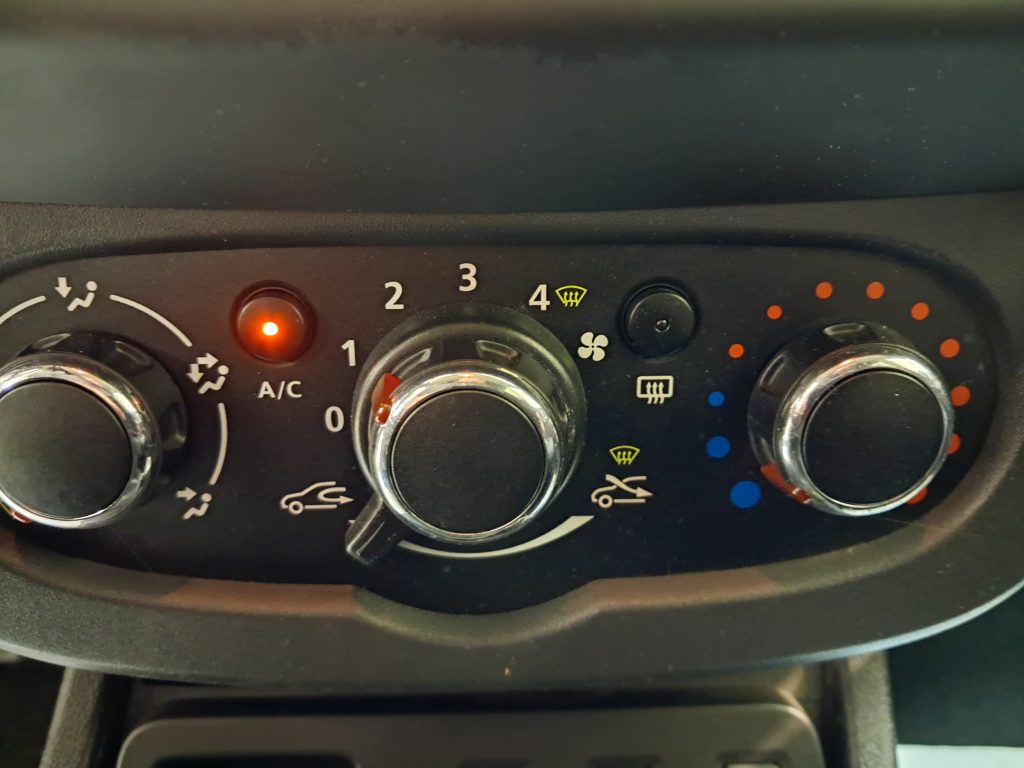 DACIA DUSTER 1.5 DCI LAURE'ATE(OK NEOPATENTATI)