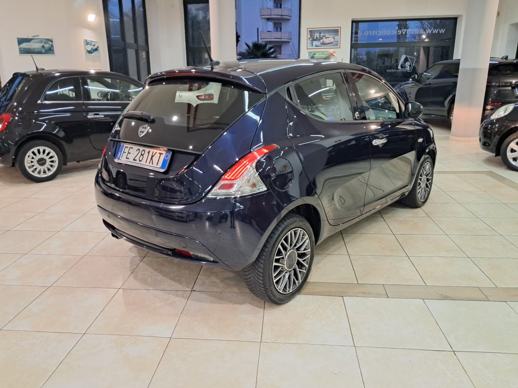 LANCIA YPSILON ECOCHIC 1.2 GPL CASA MADRE