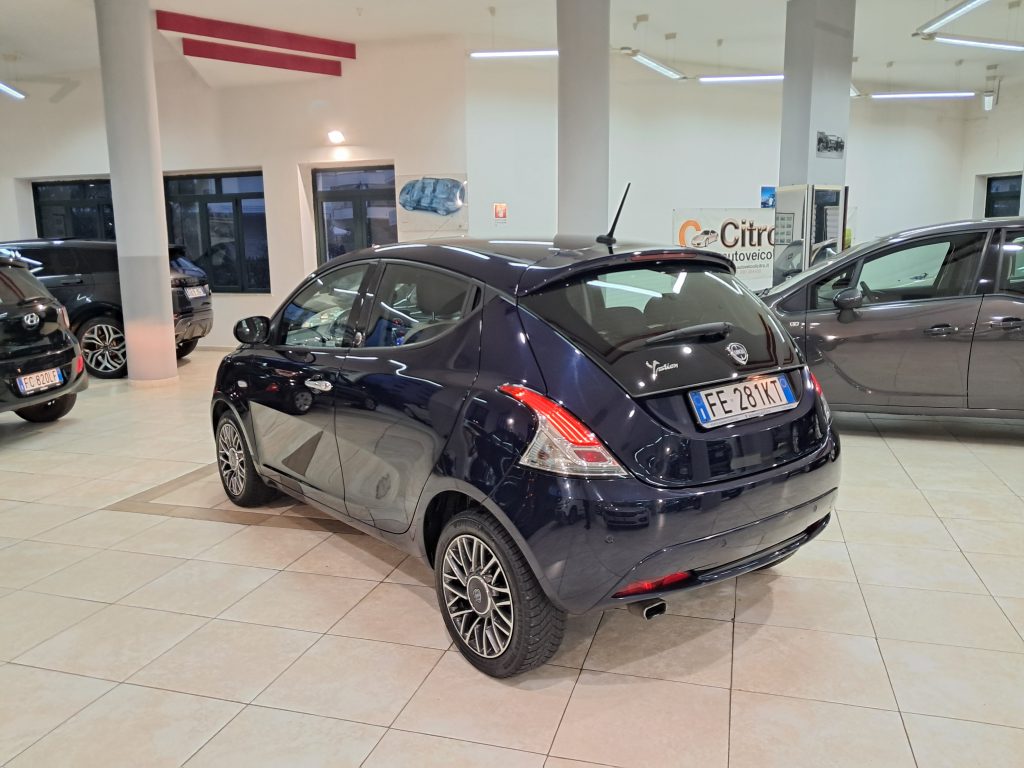 LANCIA YPSILON ECOCHIC 1.2 GPL CASA MADRE