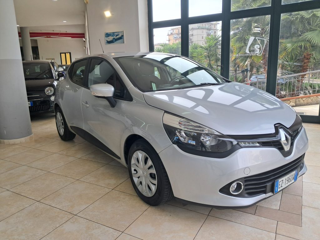 RENAULT CLIO 1.5 DCI R-LINK