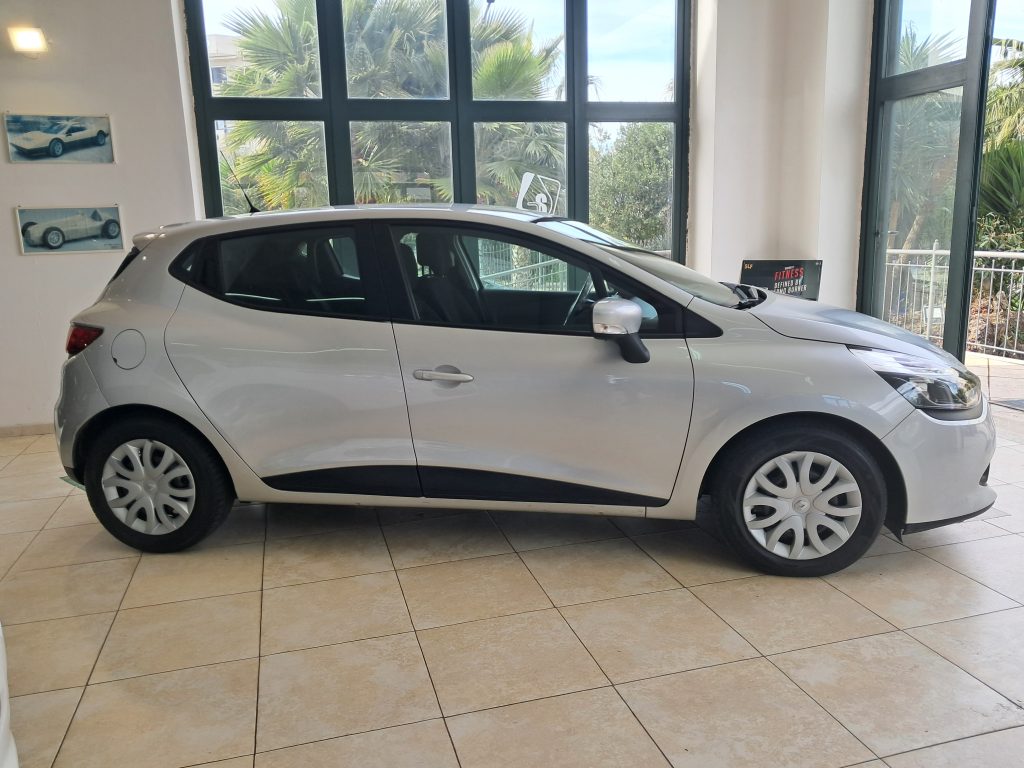 RENAULT CLIO 1.5 DCI R-LINK