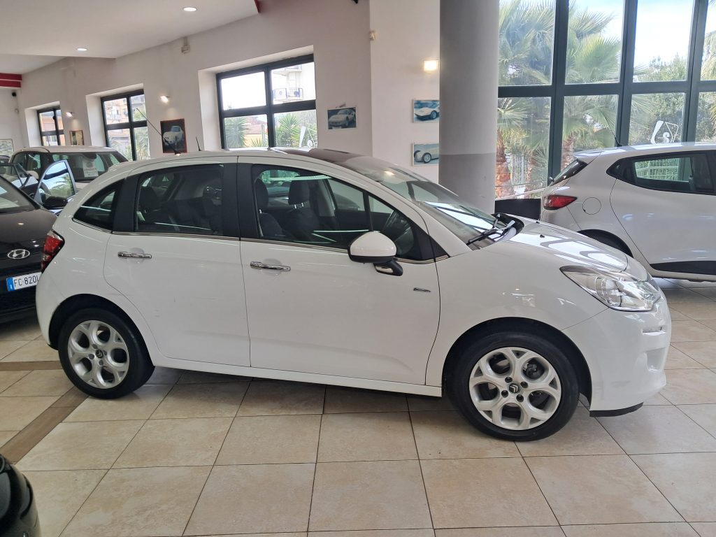CITROEN C3 1.2 BENZ. EXCLUSIVE