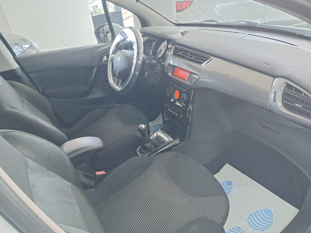 CITROEN C3 1.2 BENZ. EXCLUSIVE