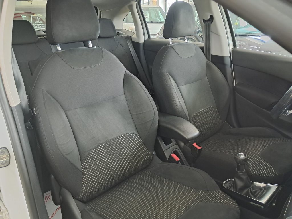 CITROEN C3 1.2 BENZ. EXCLUSIVE