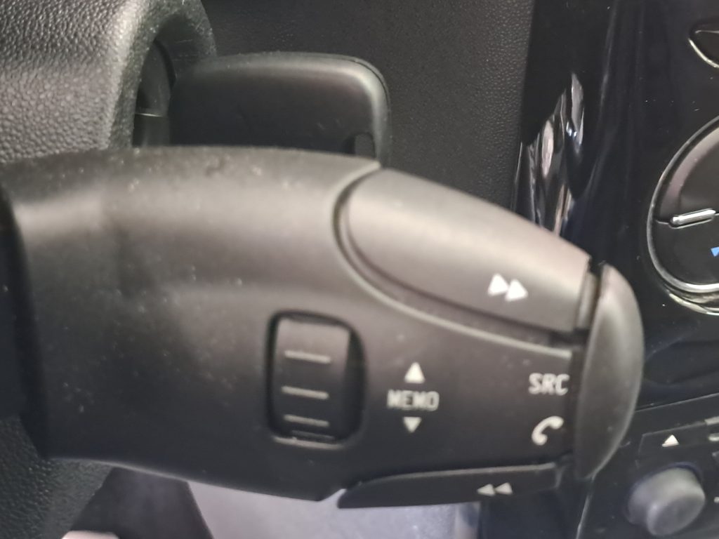 CITROEN C3 1.2 BENZ. EXCLUSIVE