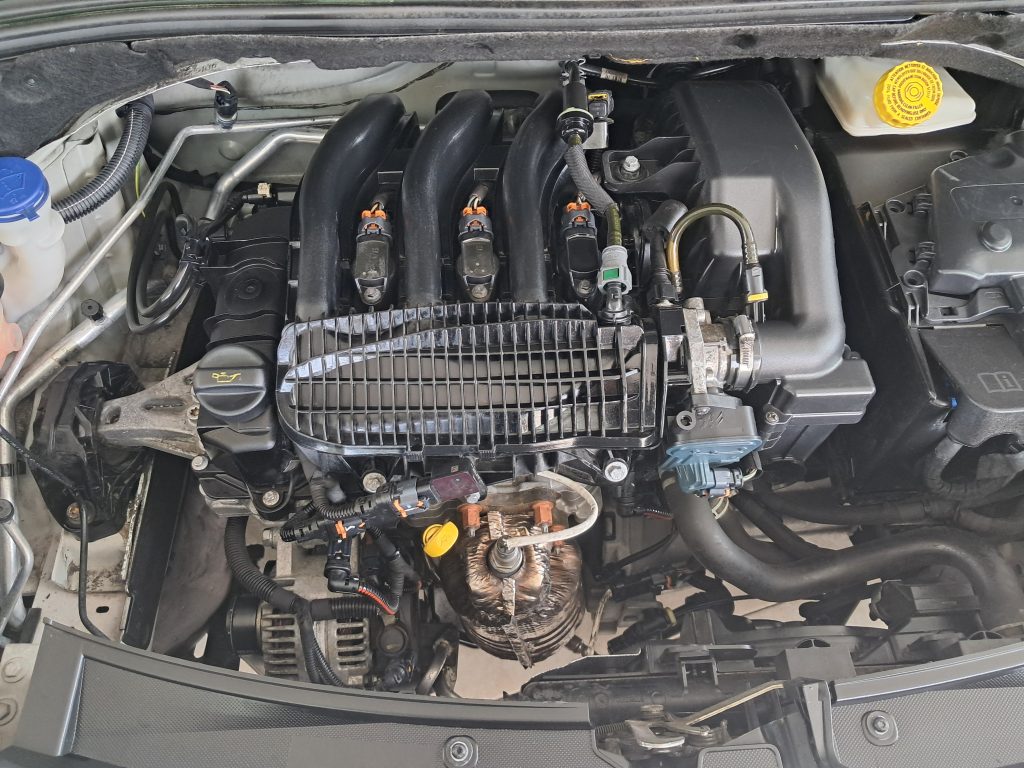 CITROEN C3 1.2 BENZ. EXCLUSIVE