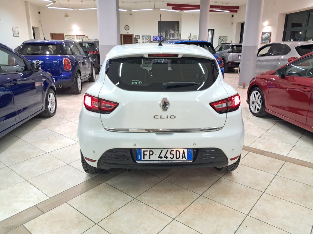 RENAULT CLIO 0.9 ENERGY DUEL GPL CASA MADRE
