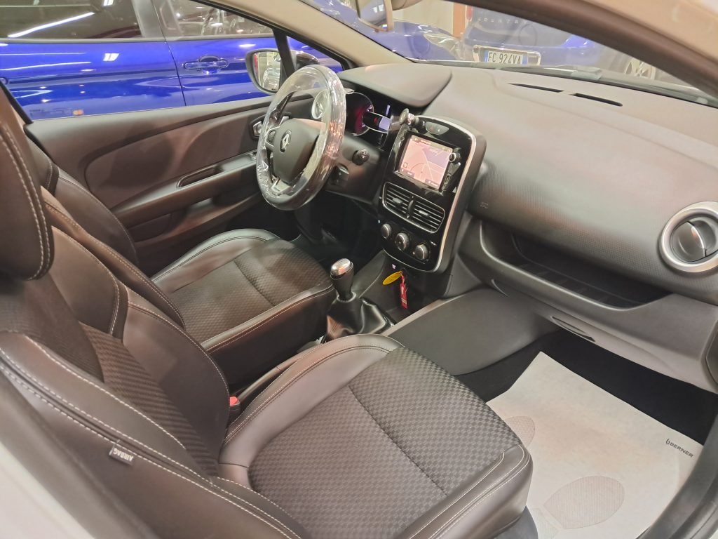 RENAULT CLIO 0.9 ENERGY DUEL GPL CASA MADRE