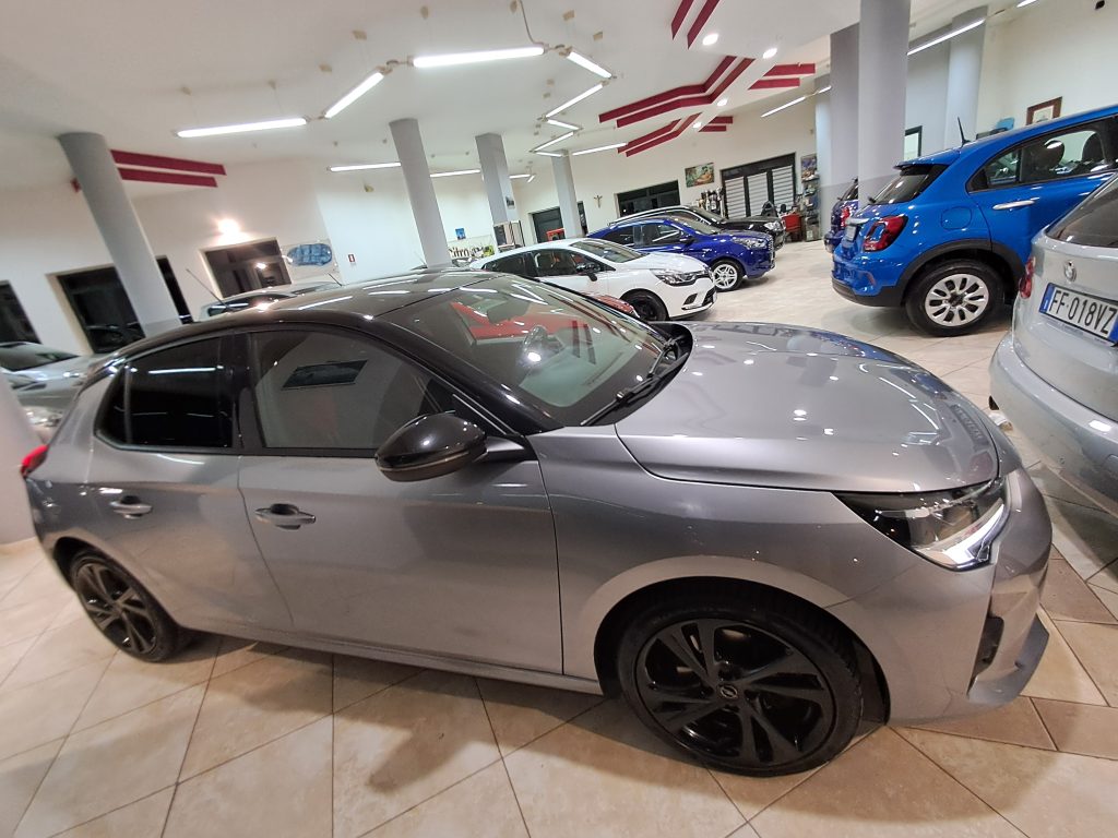 OPEL CORSA 1.2 BENZ. GS LINE B-COLOR