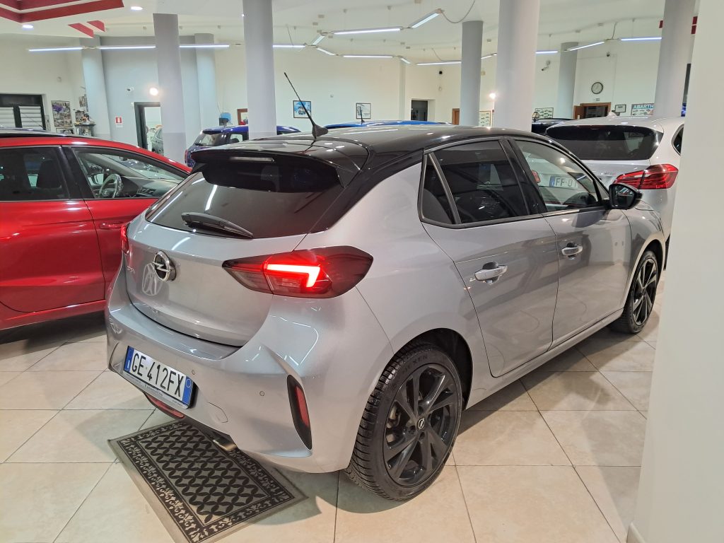 OPEL CORSA 1.2 BENZ. GS LINE B-COLOR