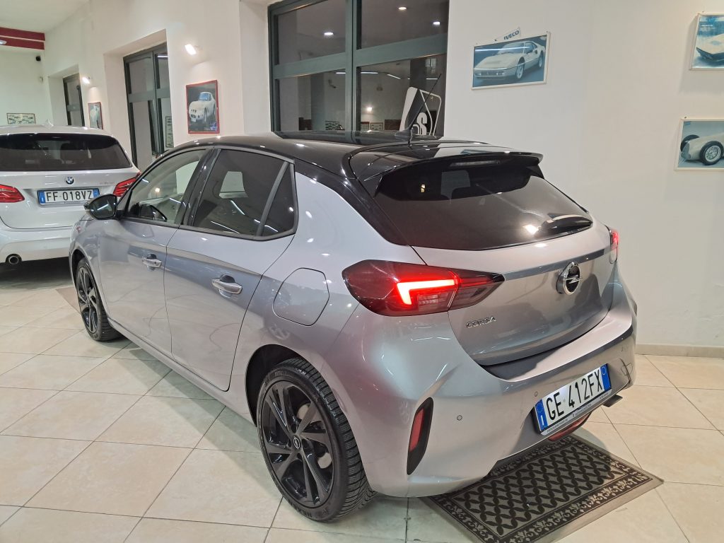 OPEL CORSA 1.2 BENZ. GS LINE B-COLOR
