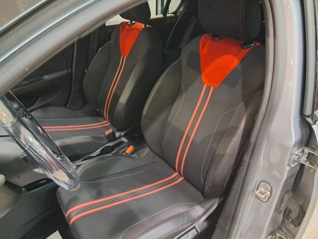 OPEL CORSA 1.2 BENZ. GS LINE B-COLOR