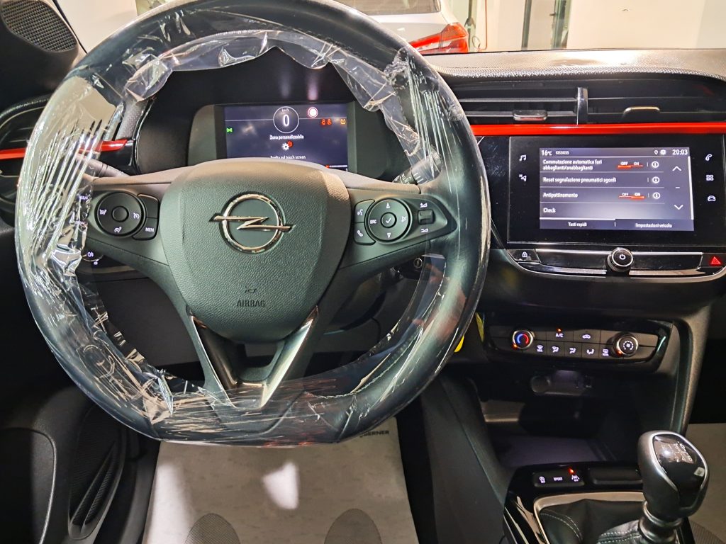 OPEL CORSA 1.2 BENZ. GS LINE B-COLOR