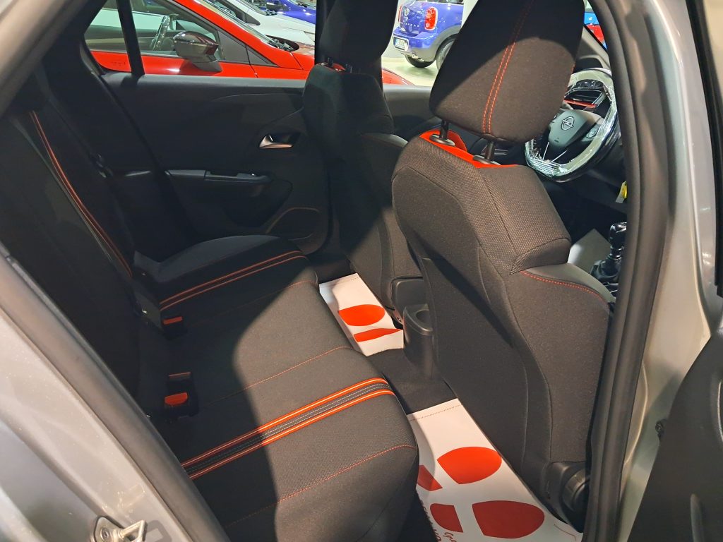 OPEL CORSA 1.2 BENZ. GS LINE B-COLOR