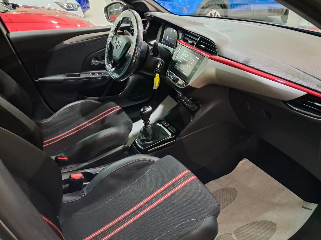 OPEL CORSA 1.2 BENZ. GS LINE B-COLOR