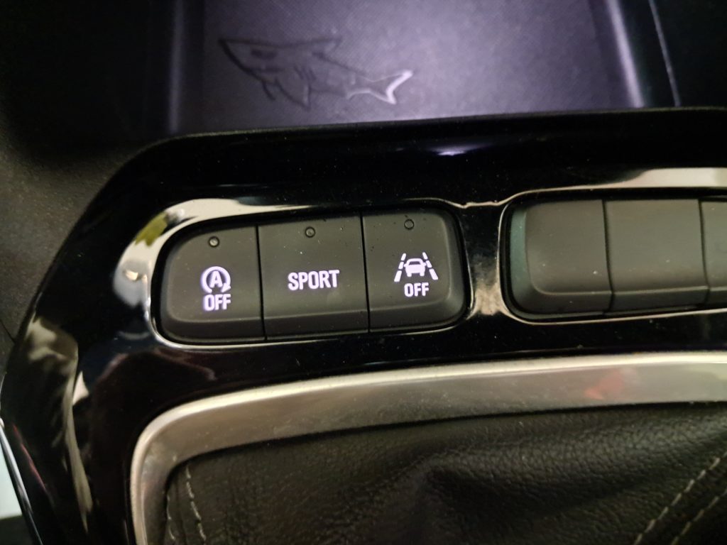 OPEL CORSA 1.2 BENZ. GS LINE B-COLOR