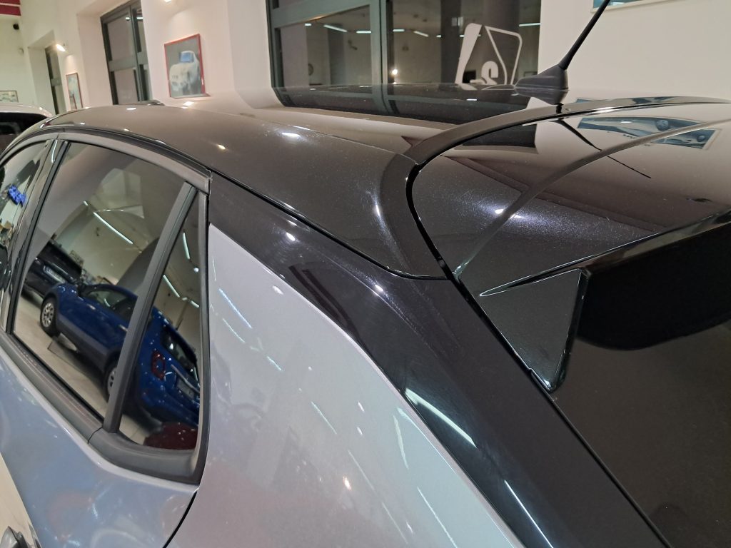 OPEL CORSA 1.2 BENZ. GS LINE B-COLOR