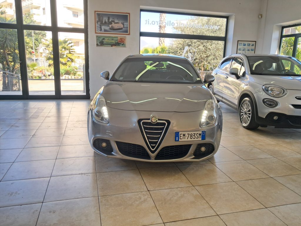 ALFA ROMEO GIULIETTA DISTINCTIVE 1.4 TURBO GPL(CASA MADRE)