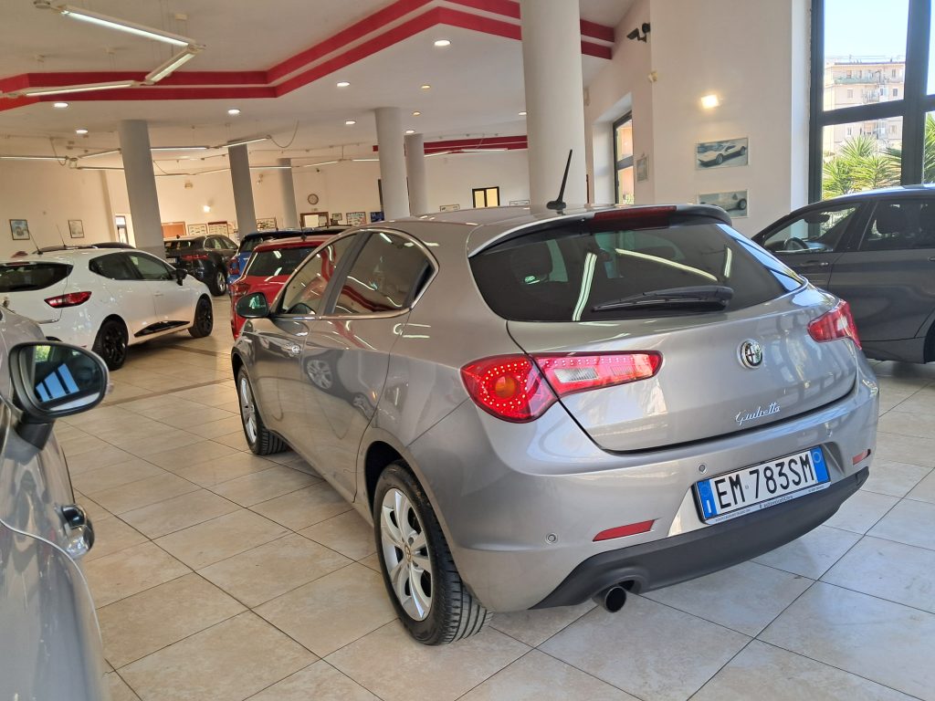 ALFA ROMEO GIULIETTA DISTINCTIVE 1.4 TURBO GPL(CASA MADRE)
