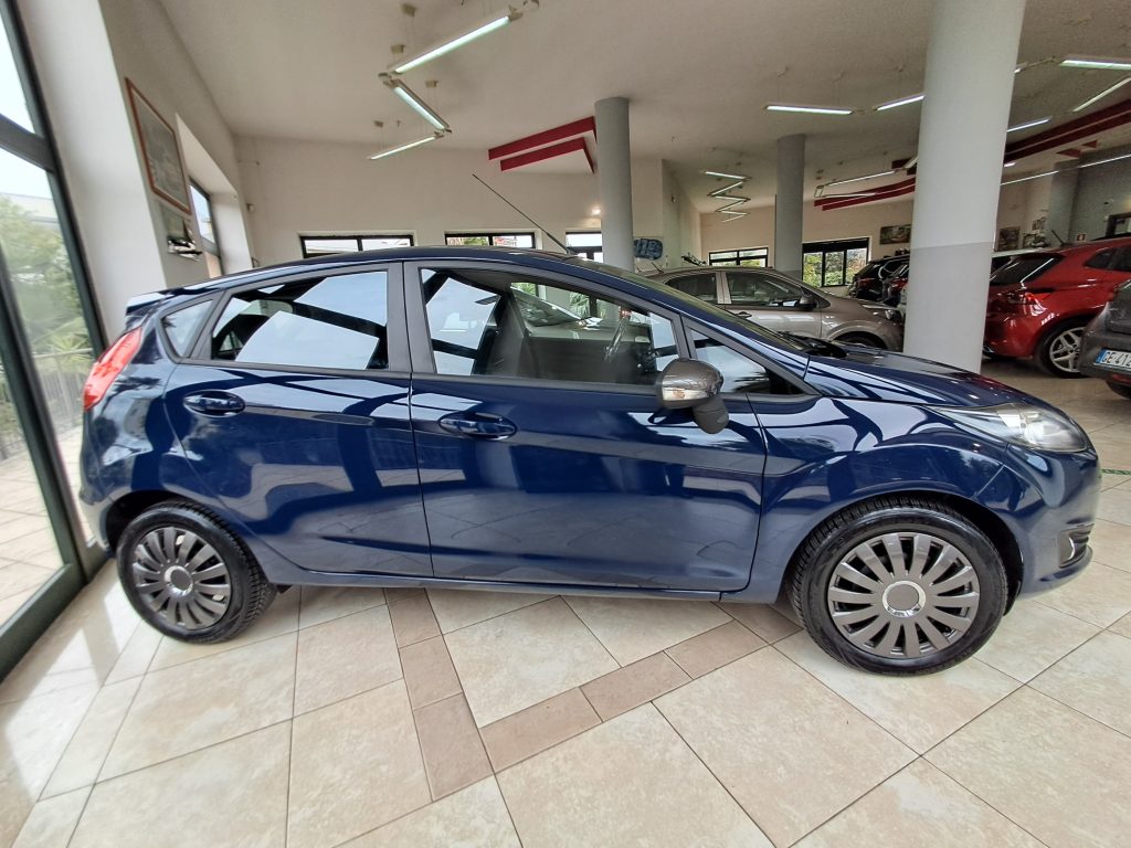 FORD FIESTA 1.4 GPL CASA MADRE TITANIUM(ADATTA NEOPATENTATI)