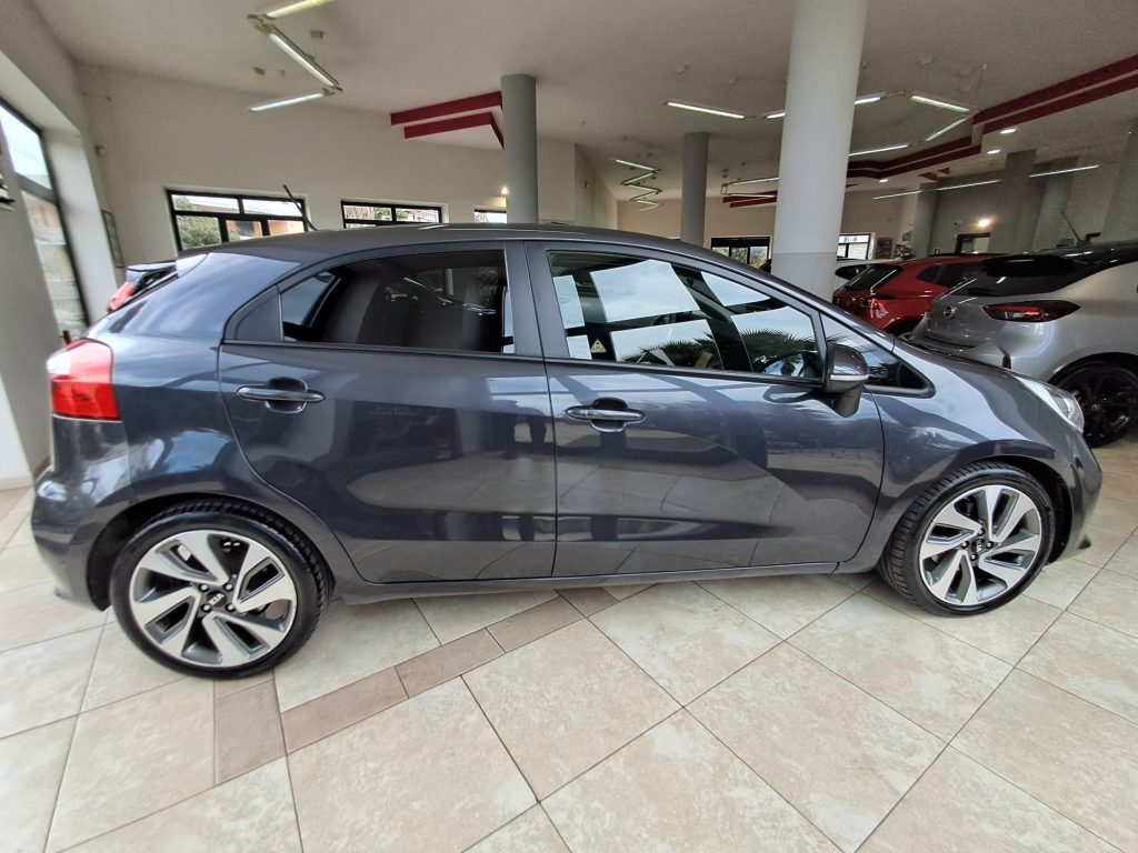 KIA RIO 1.4 CRDI COOL COLLECTION