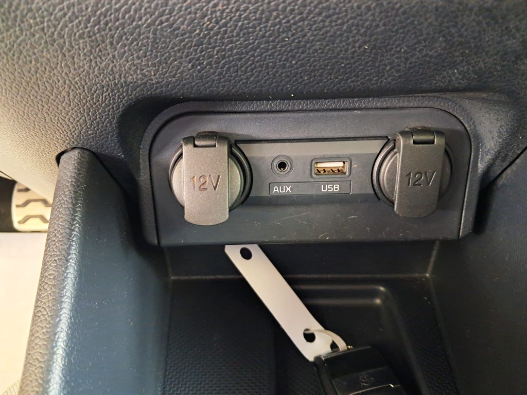 KIA RIO 1.4 CRDI COOL COLLECTION