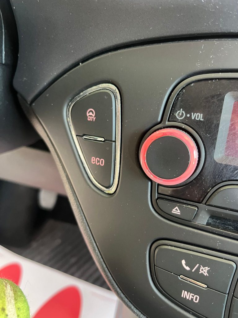 OPEL CORSA 1.3 MJT CDTI ADVANCE(MOTORE REVISIONATO KM O/12 MESI DI GARANZIA)