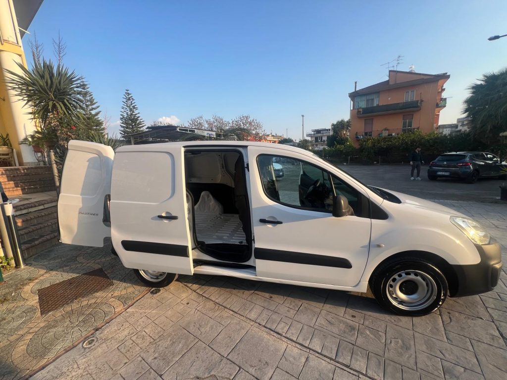 PEUGEOT PARTNER 1.6 HDI 100CV 3 POSTI IN CABINA