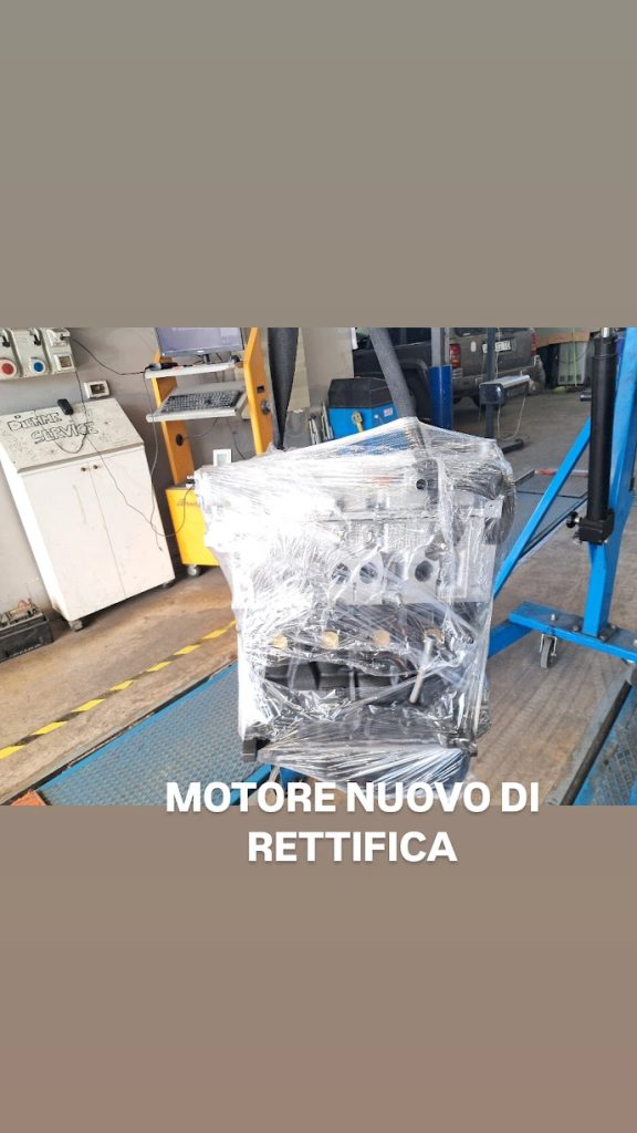 FIAT GRANDE PUNTO 1.2 GPL(Motore revisionato Km 0/Kit Frizione Nuovo))