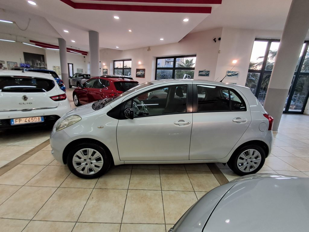 TOYOTA YARIS 1.0 5 PORTE SOL