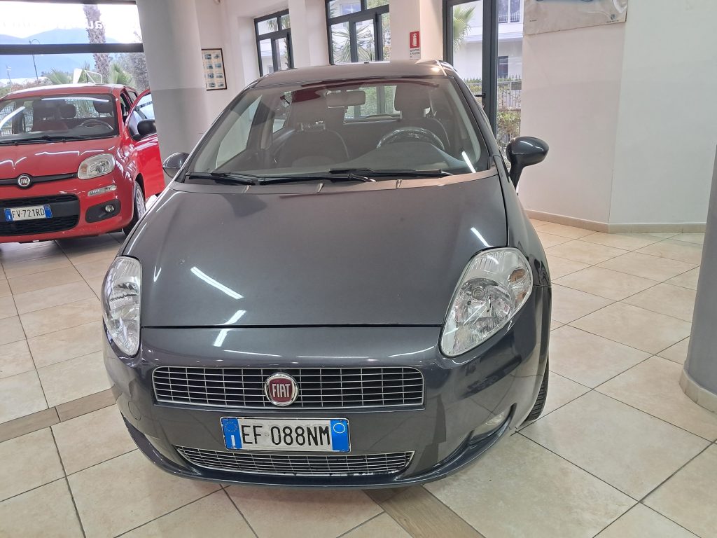 FIAT GRANDE PUNTO 1.2 GPL(Motore revisionato Km 0/Kit Frizione Nuovo))
