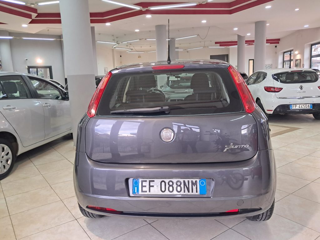 FIAT GRANDE PUNTO 1.2 GPL(Motore revisionato Km 0/Kit Frizione Nuovo))