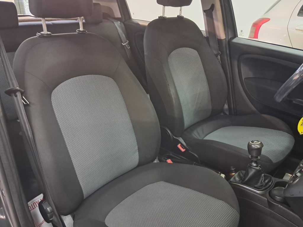 FIAT GRANDE PUNTO 1.2 GPL(Motore revisionato Km 0/Kit Frizione Nuovo))