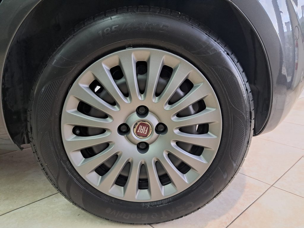 FIAT GRANDE PUNTO 1.2 GPL(Motore revisionato Km 0/Kit Frizione Nuovo))