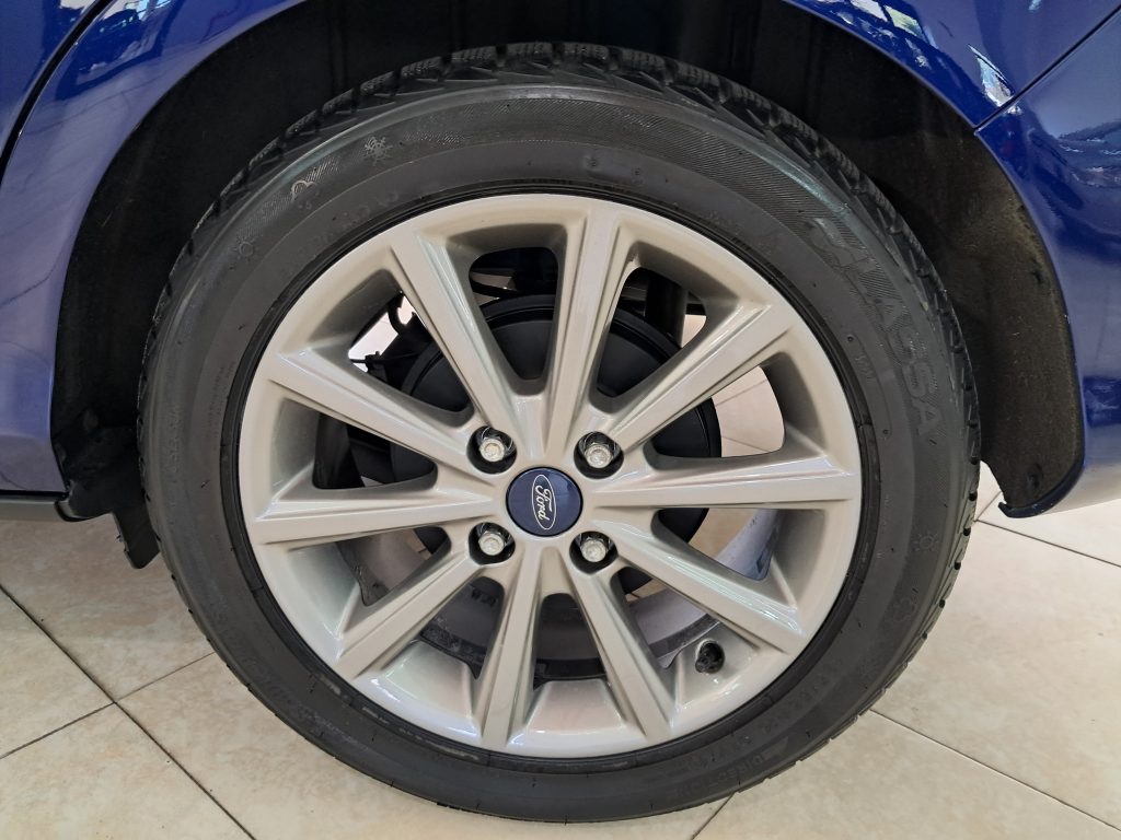 FORD B-MAX TITANIUM 1.4 BENZ.