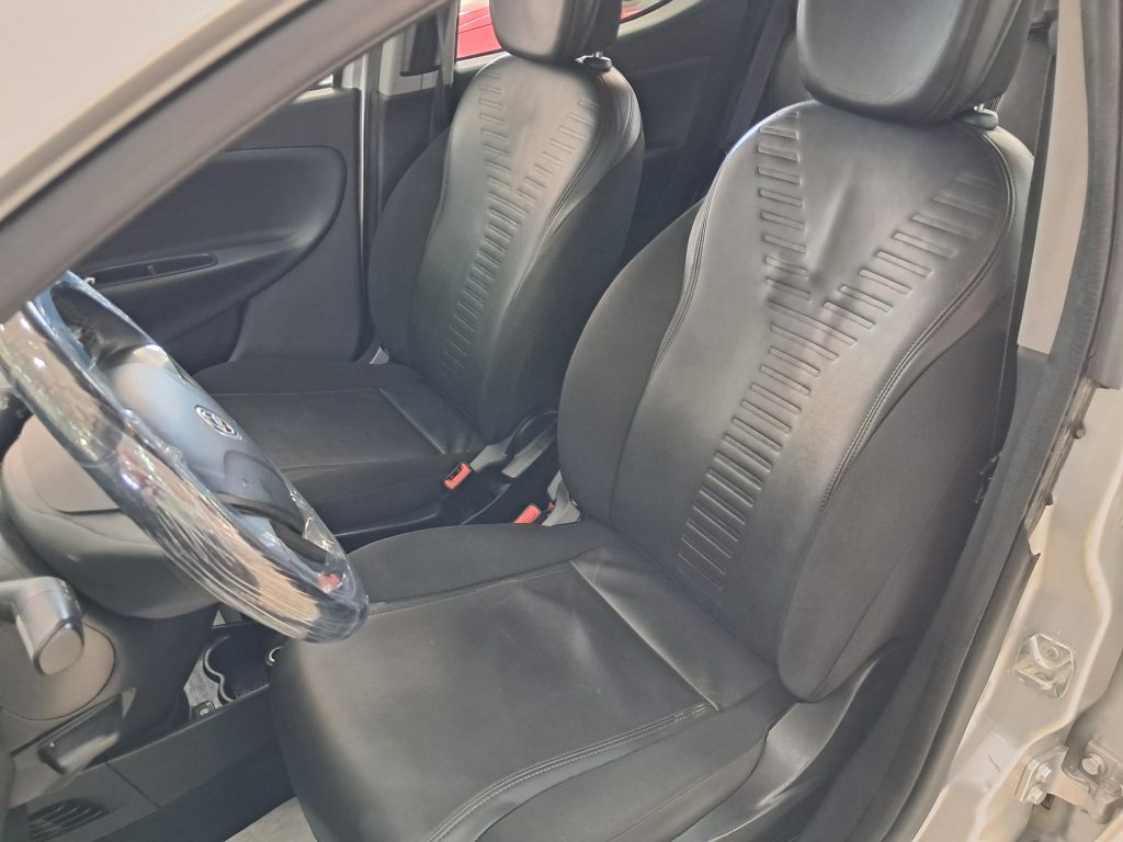 Lancia Ypsilon 1.2 Benz/Gpl