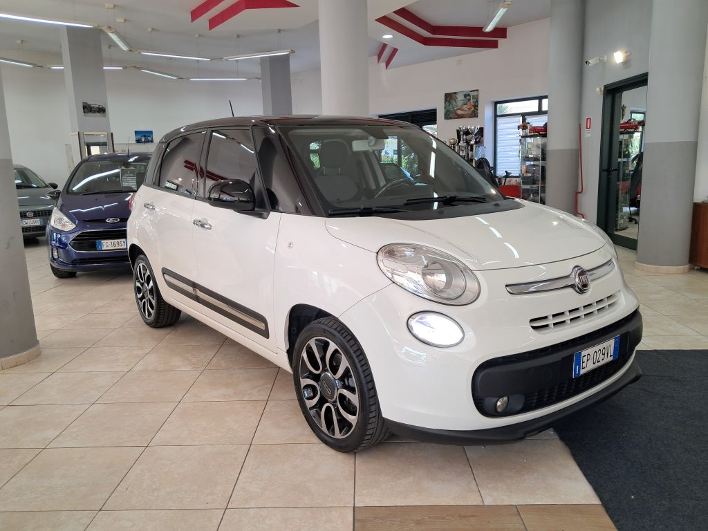 FIAT 500 L 1.3 MJT LOUNGE B-COLOR(MOTORE REVISIONATO KM 0)